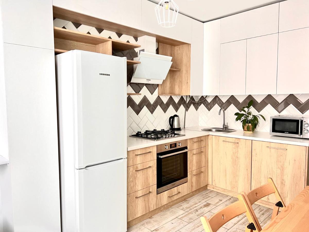 Osapart Cozy Apartment In A Complex Semycvit Leopoli Esterno foto