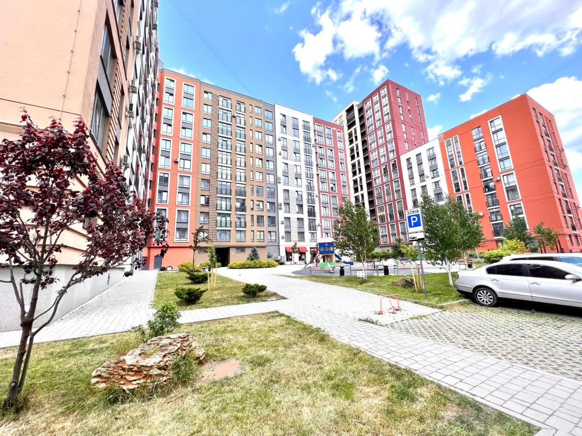 Osapart Cozy Apartment In A Complex Semycvit Leopoli Esterno foto