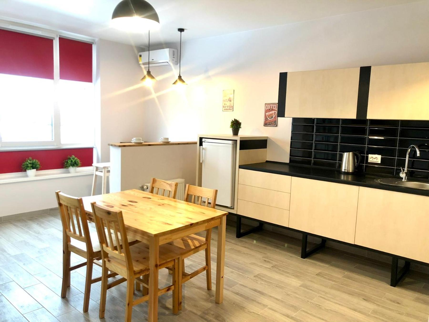 Osapart Cozy Apartment In A Complex Semycvit Leopoli Esterno foto