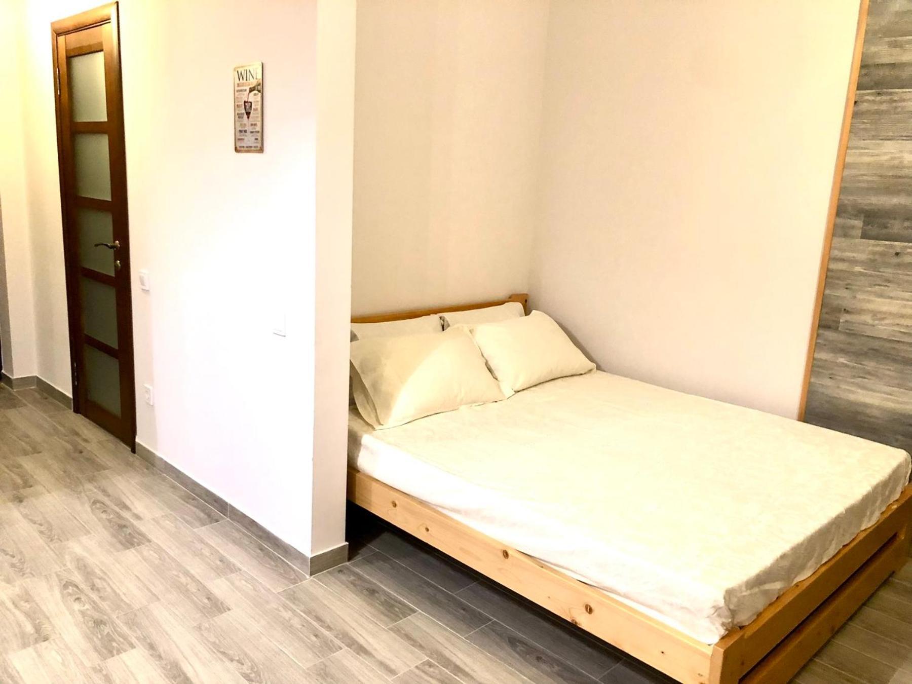 Osapart Cozy Apartment In A Complex Semycvit Leopoli Esterno foto