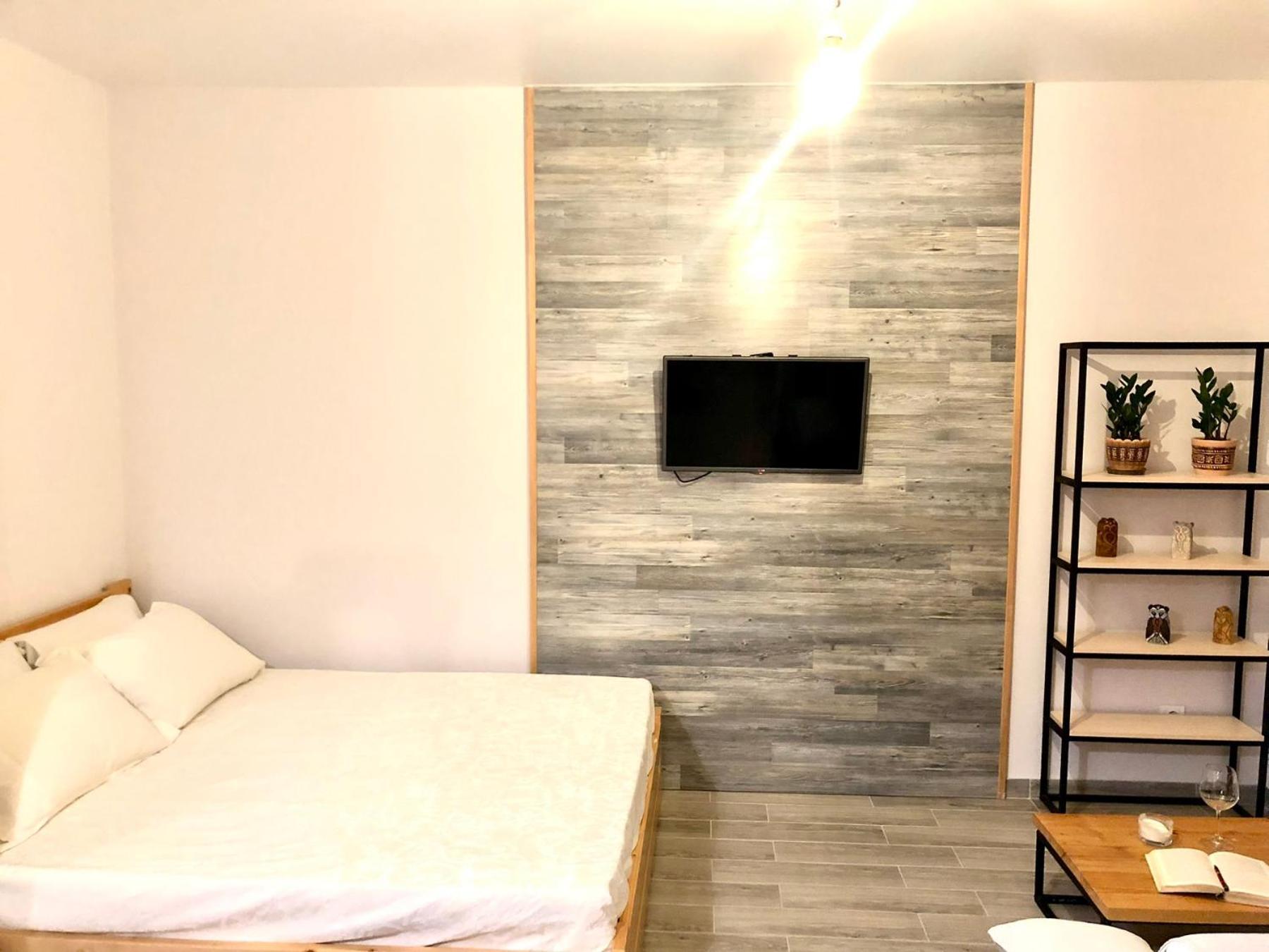 Osapart Cozy Apartment In A Complex Semycvit Leopoli Esterno foto