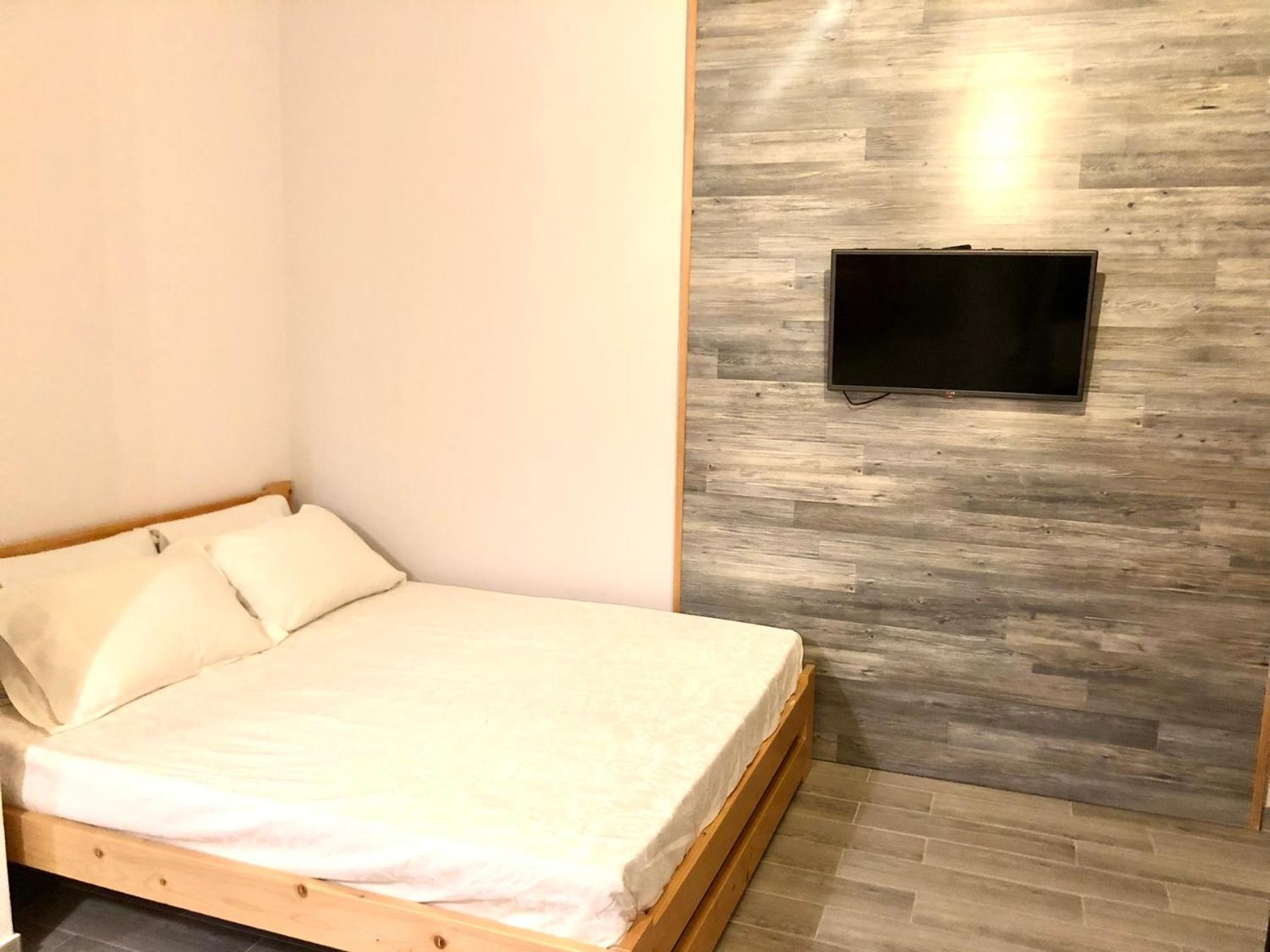 Osapart Cozy Apartment In A Complex Semycvit Leopoli Esterno foto