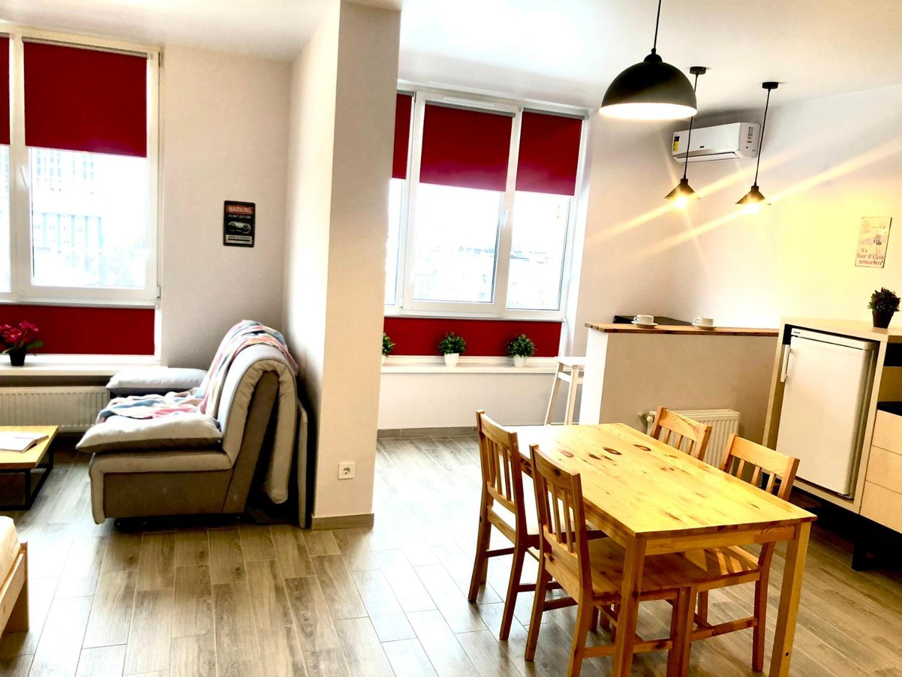 Osapart Cozy Apartment In A Complex Semycvit Leopoli Esterno foto